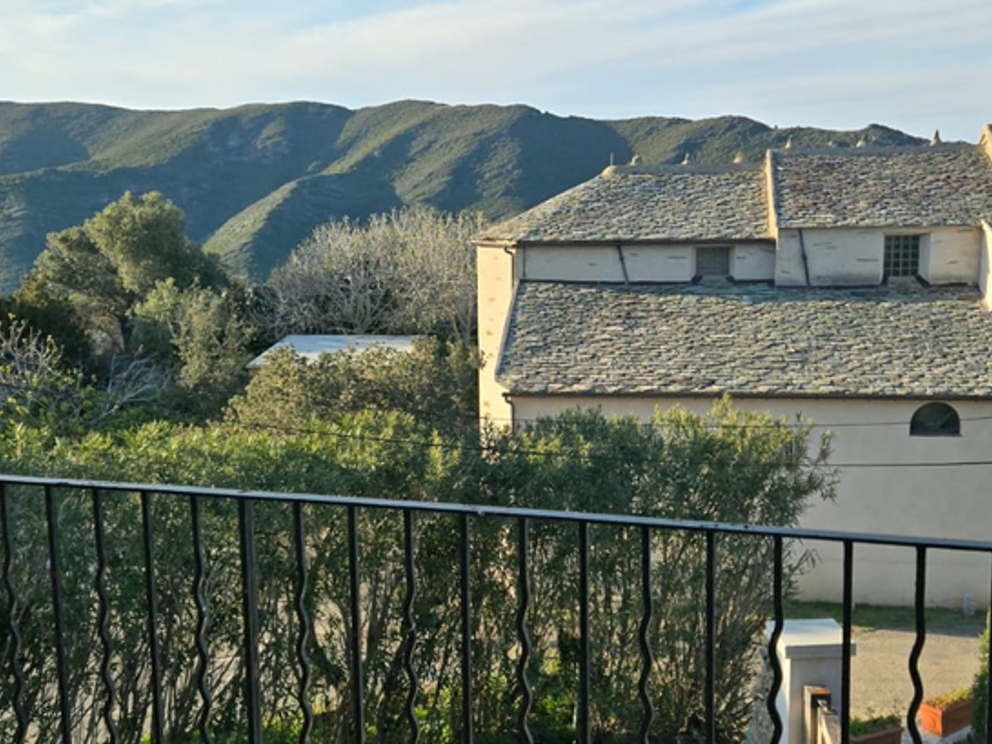Maison à vendre - 5 pièces - 95m2 - Meria (20287)