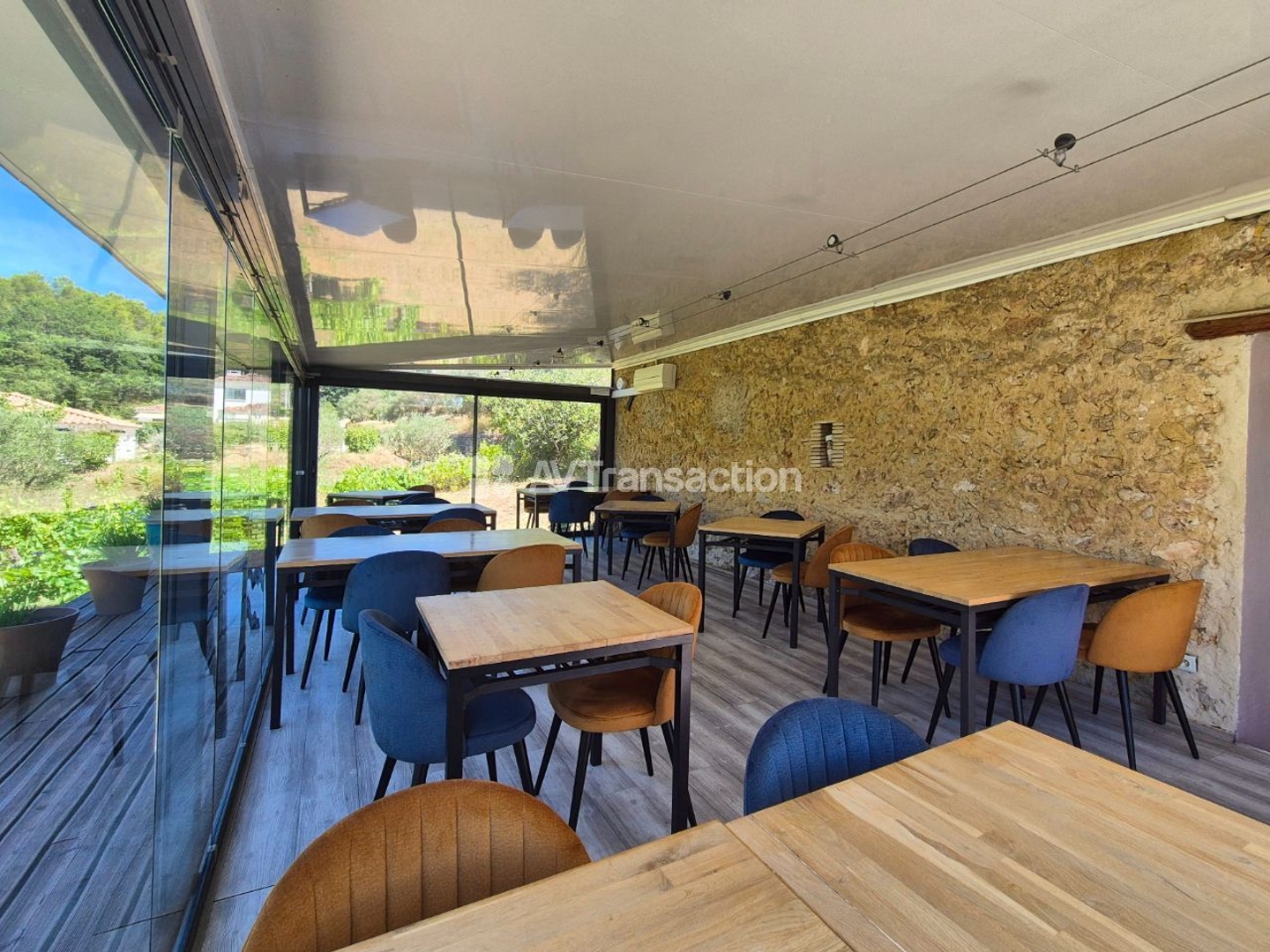 Bureaux à vendre - 3 pièces - 90m2 - Lorgues (83510)