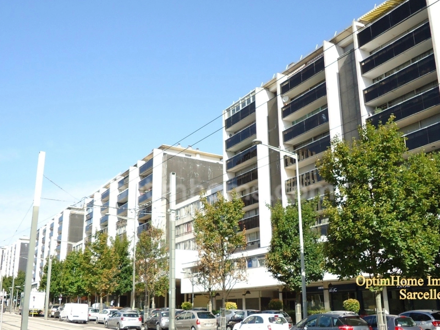Sarcelles - Appartement de 5 pièces / 3 chambres - Balcon - 122 m2 - 195 000 € FAI