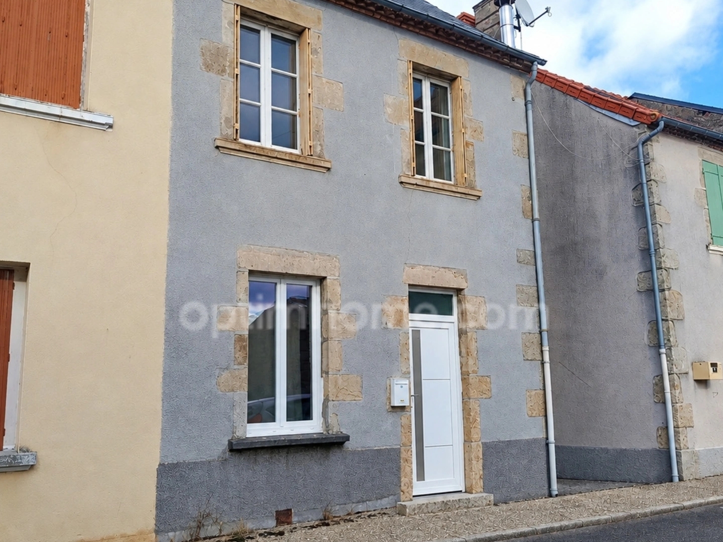 Maison à vendre 3 pièces SAINT GERVAIS D'AUVERGNE (63)