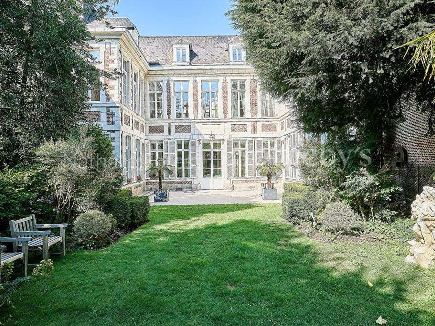 Maison à vendre - 21 pièces - 1100m2 - Lille (59000)