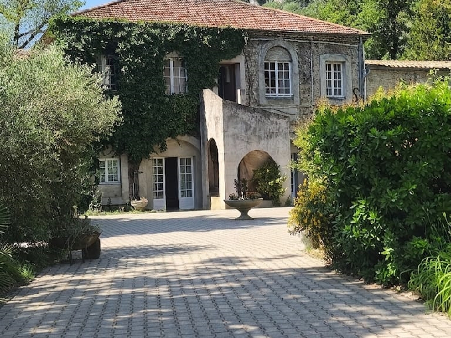 Maison à vendre - 2000m2 - Valence (26000)