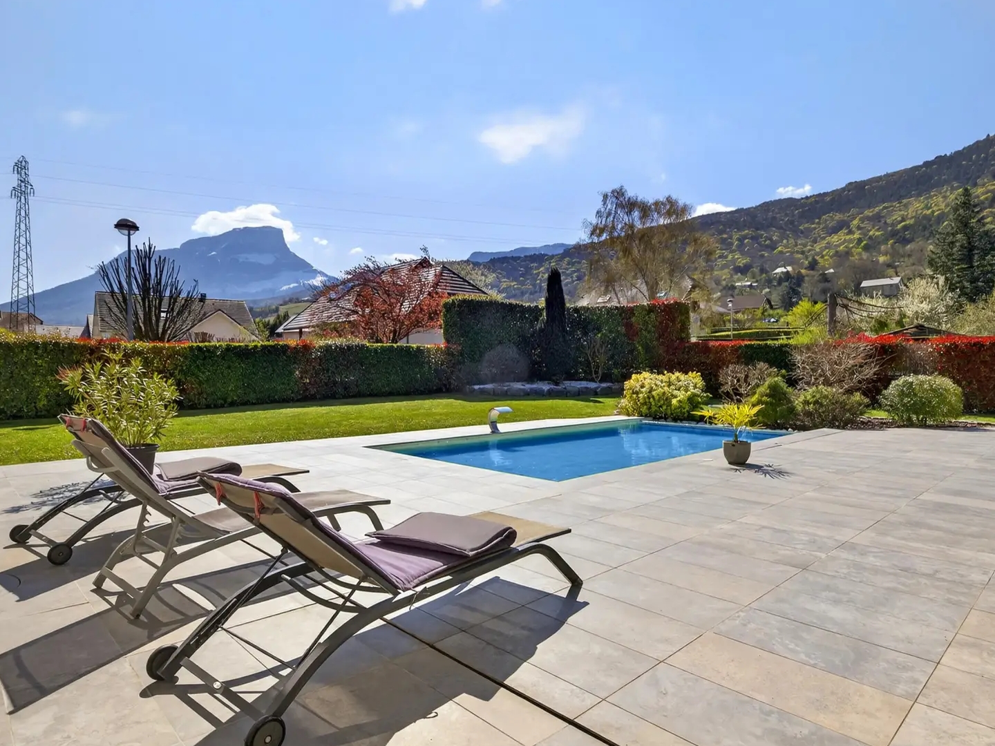 Maison à vendre - 6 pièces - 245m2 - Saint-Baldoph (73190)