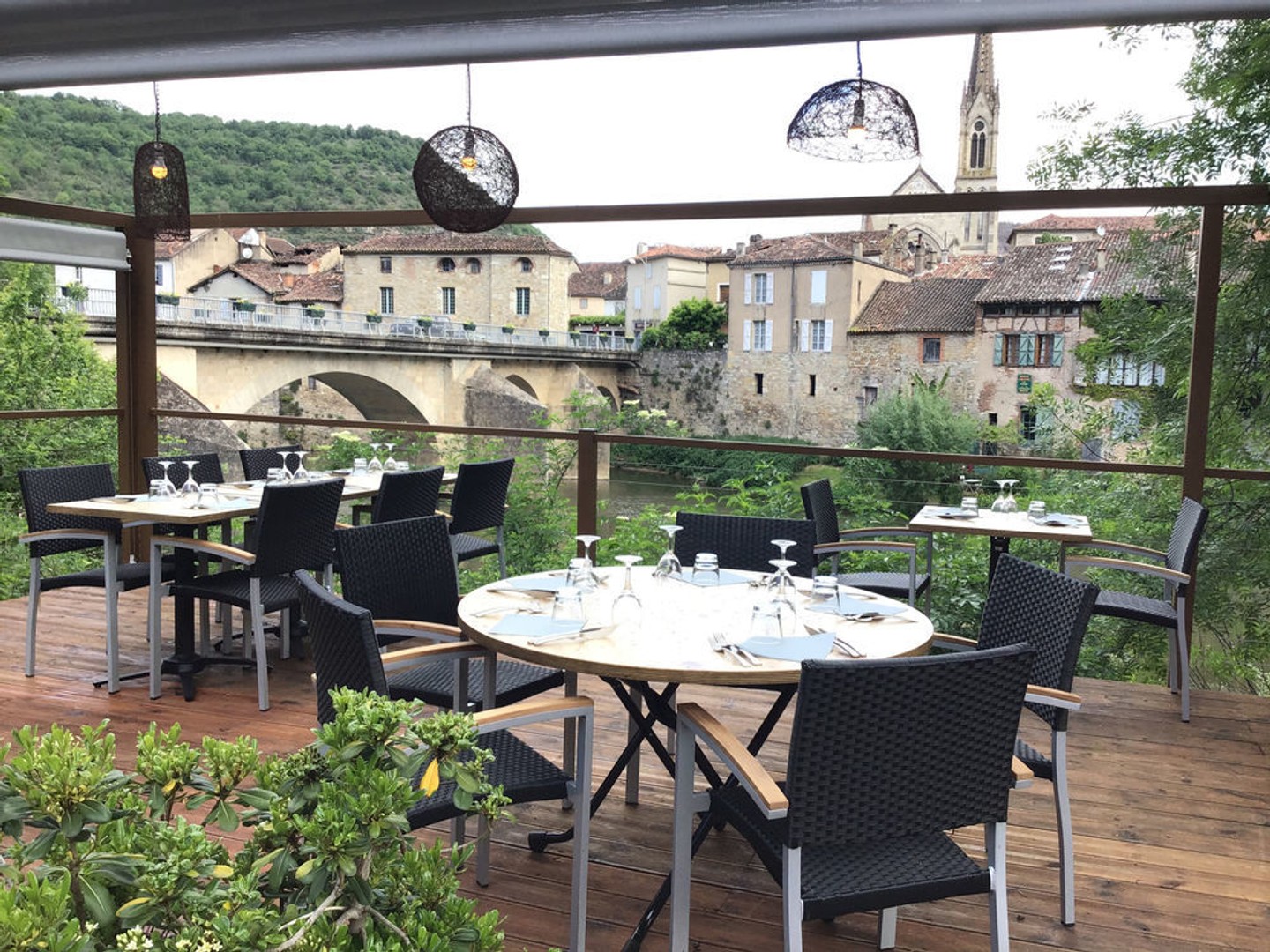 SAINT-ANTONIN NOBLE VAL FONDS DE COMMERCE RESTAURANT EN PARFAIT ETAT BON CA