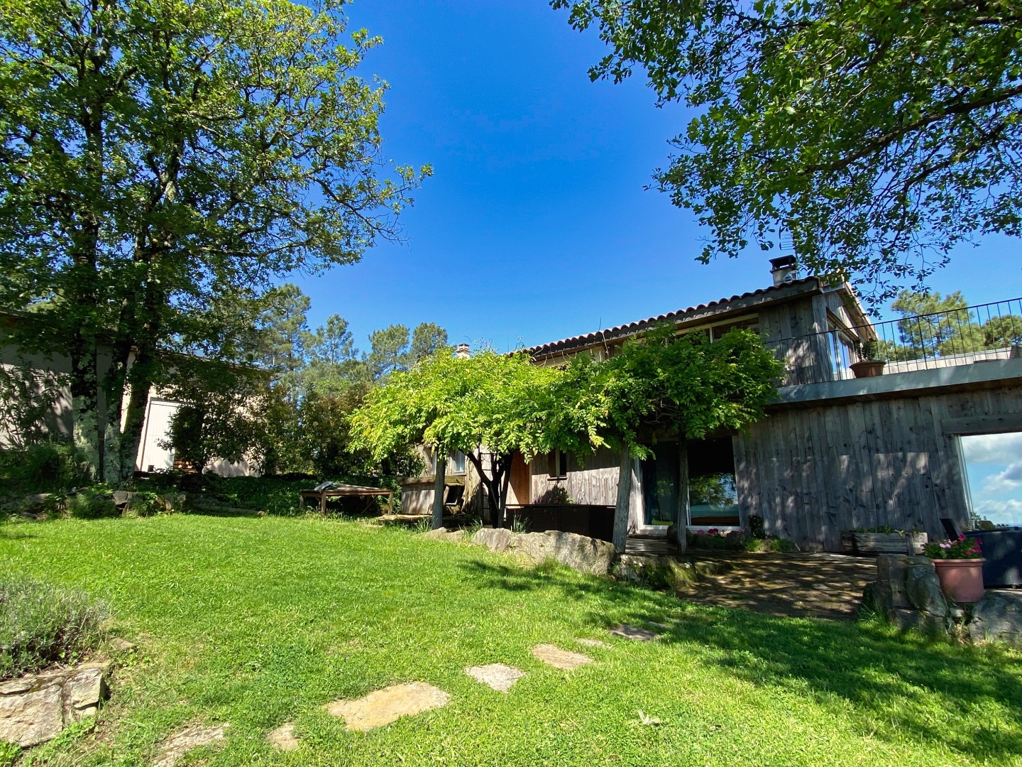 Maison à vendre - 1 pièce - 104m2 - Aubenas (07200)