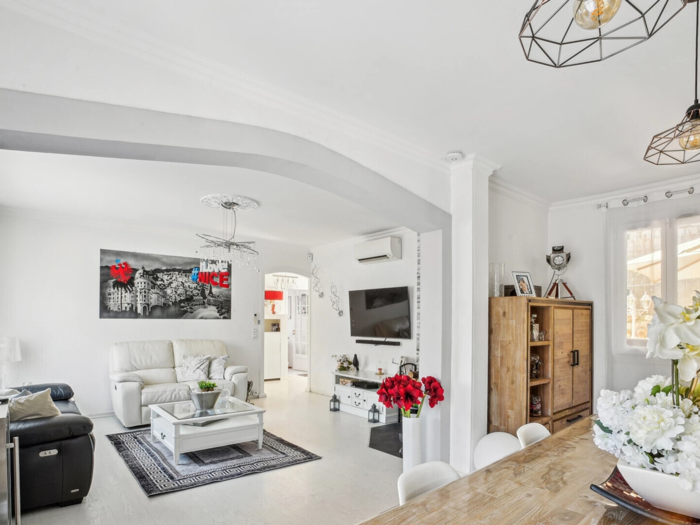 Maison à vendre - 9 pièces - 220m2 - Aspremont (06790)