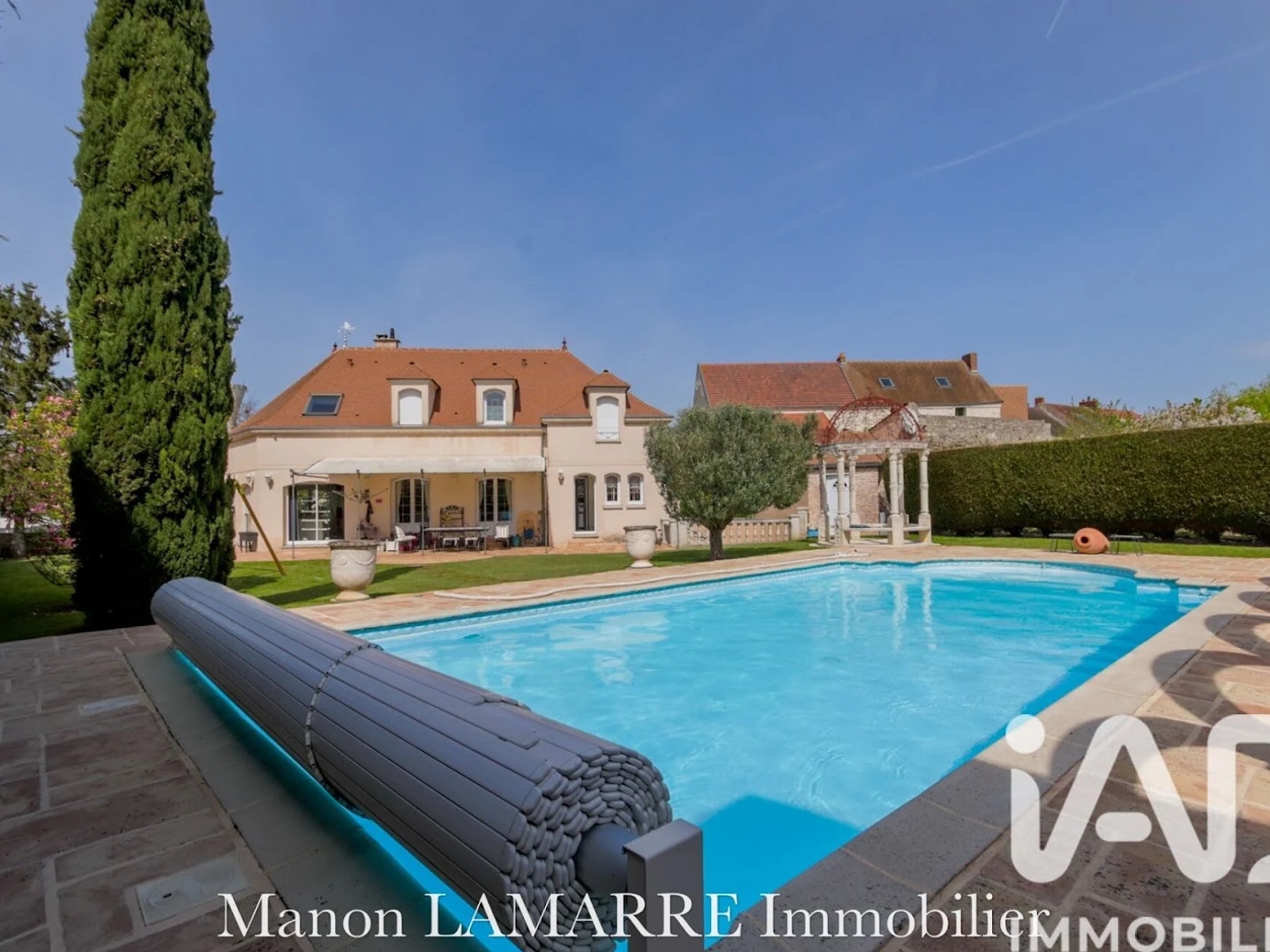 Maison à vendre - 7 pièces - 165m2 - Drocourt (78440)