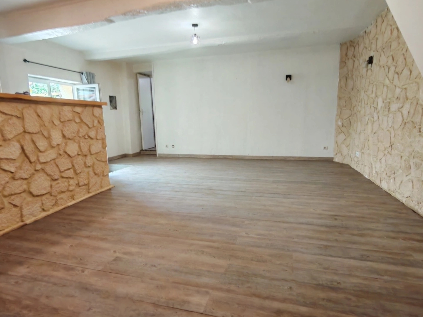 Maison à vendre - 5 pièces - 140m2 - Mouliets-Et-Ville... (33350)