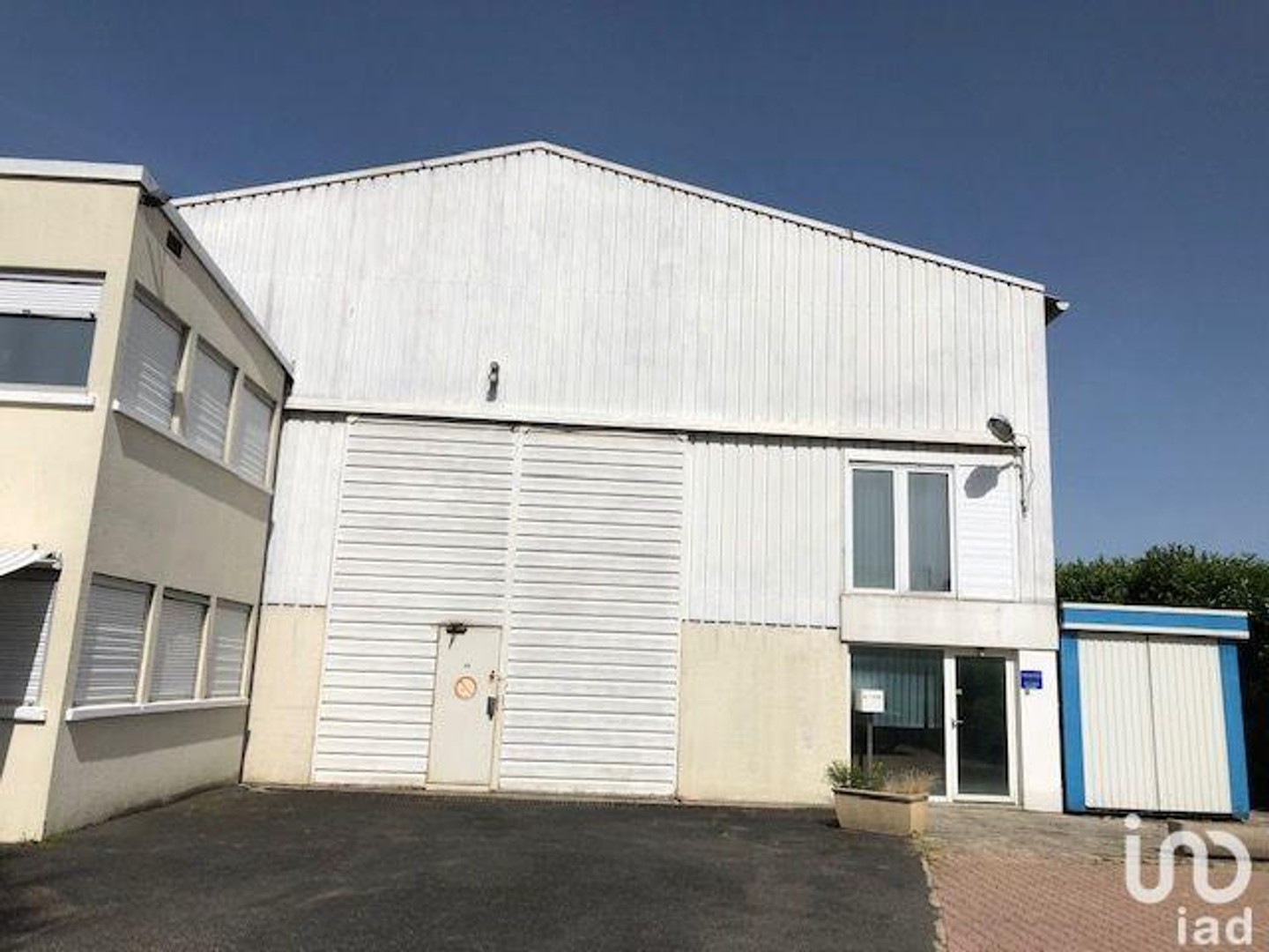 Immeuble commercial 558 m²