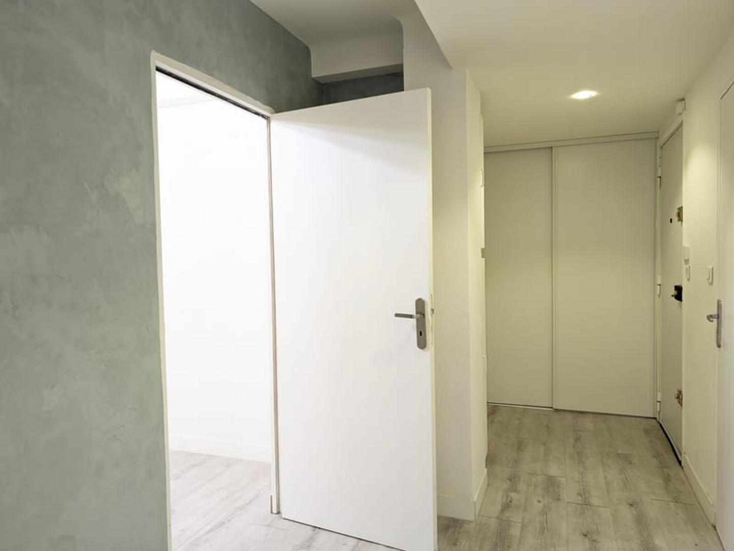 Magasin à vendre - 1 pièce - 53m2 - Marseille 5e (13005)