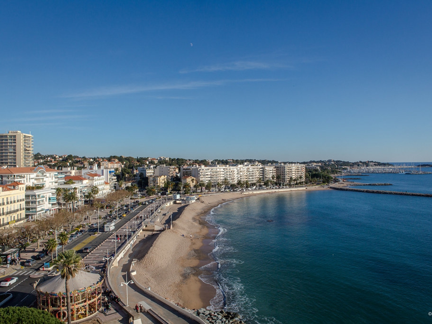 Magasin à vendre - Saint-Raphaël (83700)