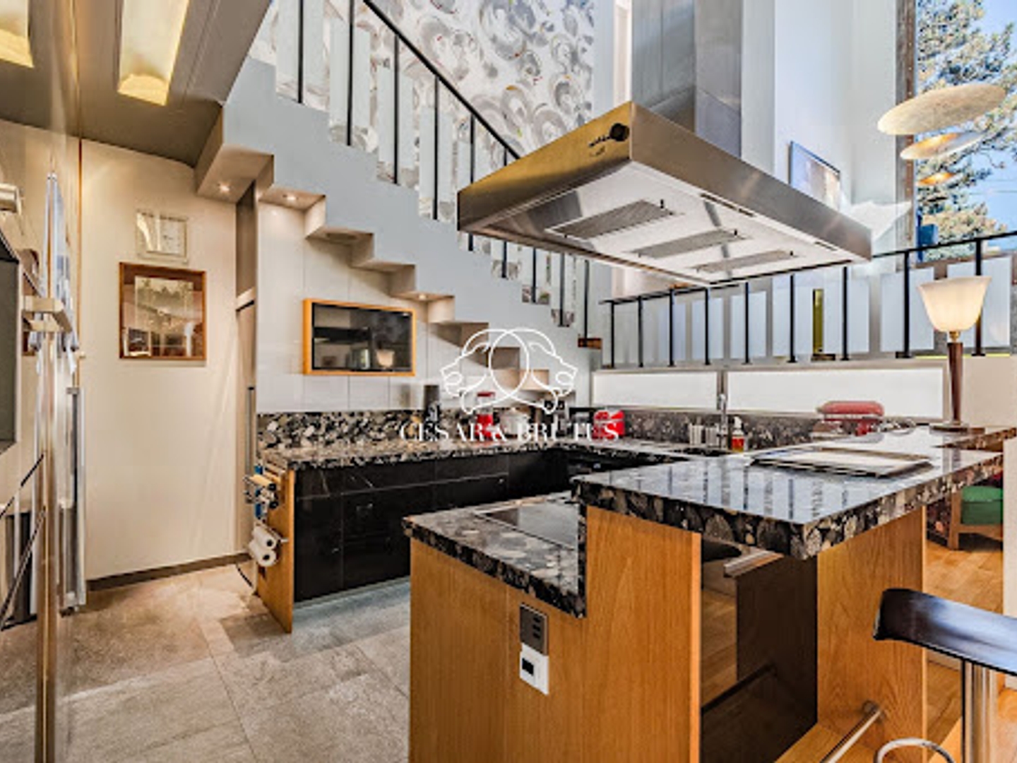 Maison à vendre - 9 pièces - 274m2 - Lyon 9e (69009)