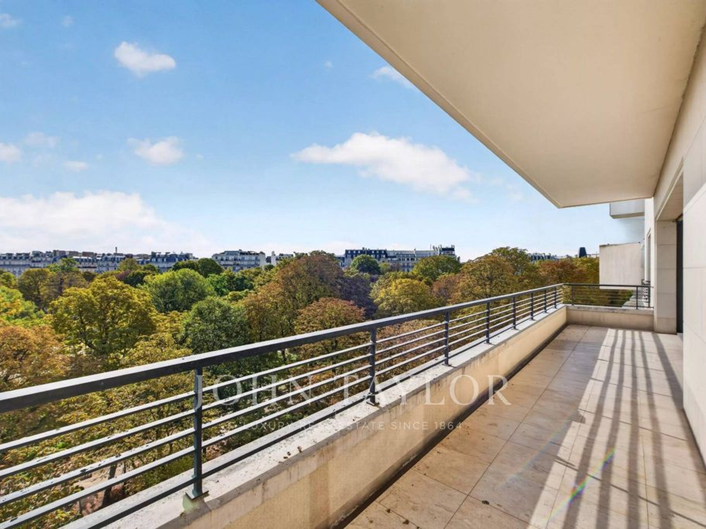 Appartement à vendre - 6 pièces - 236m2 - Paris 16e (75016)