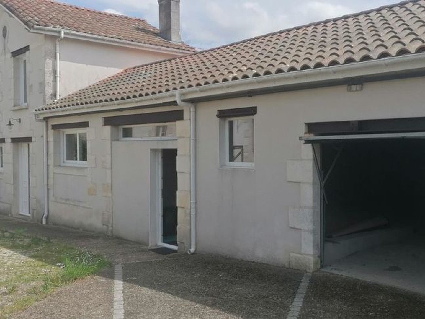 Immeuble à usage locatif