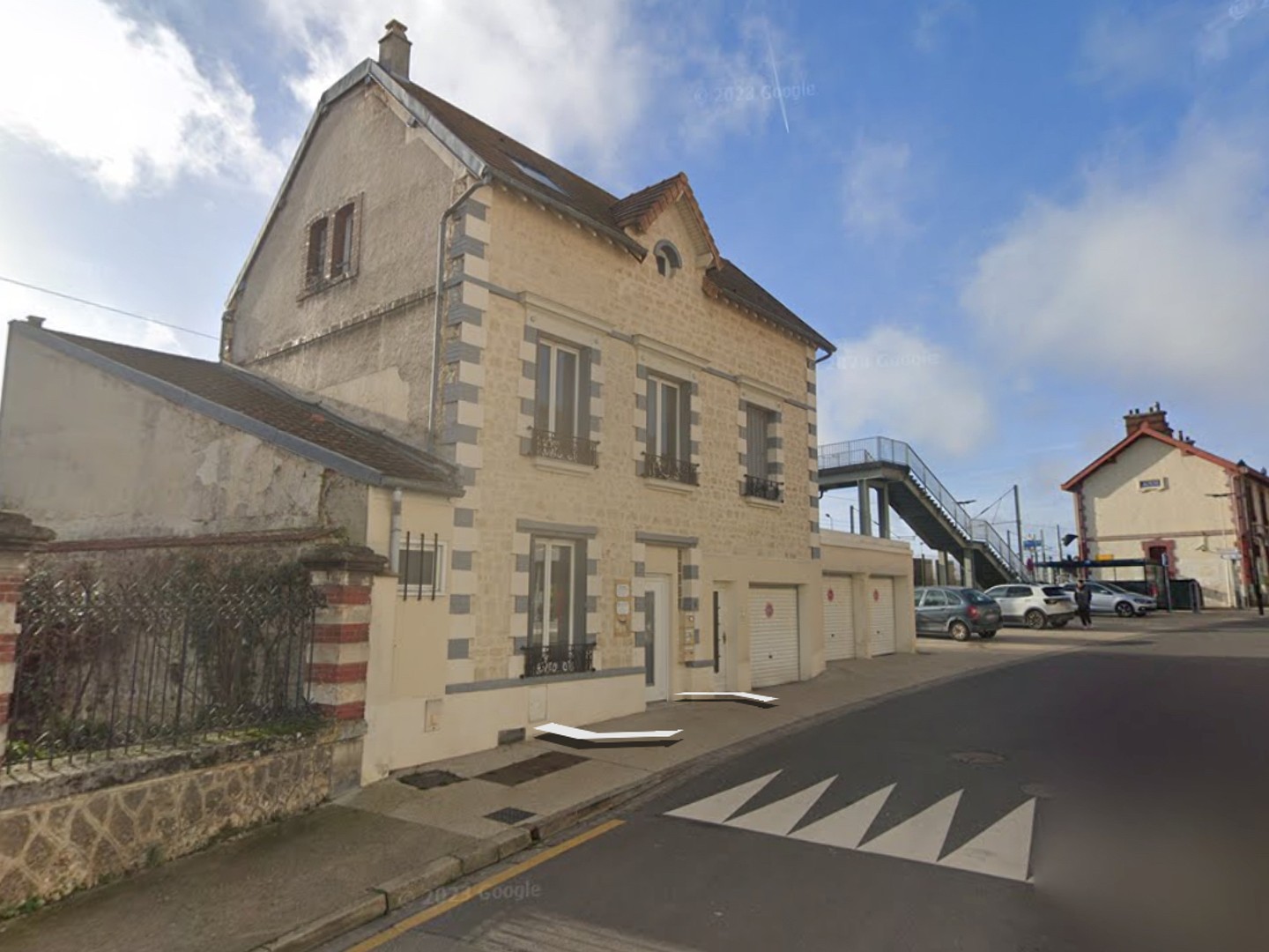 Immeuble 8 pièces 129 m²