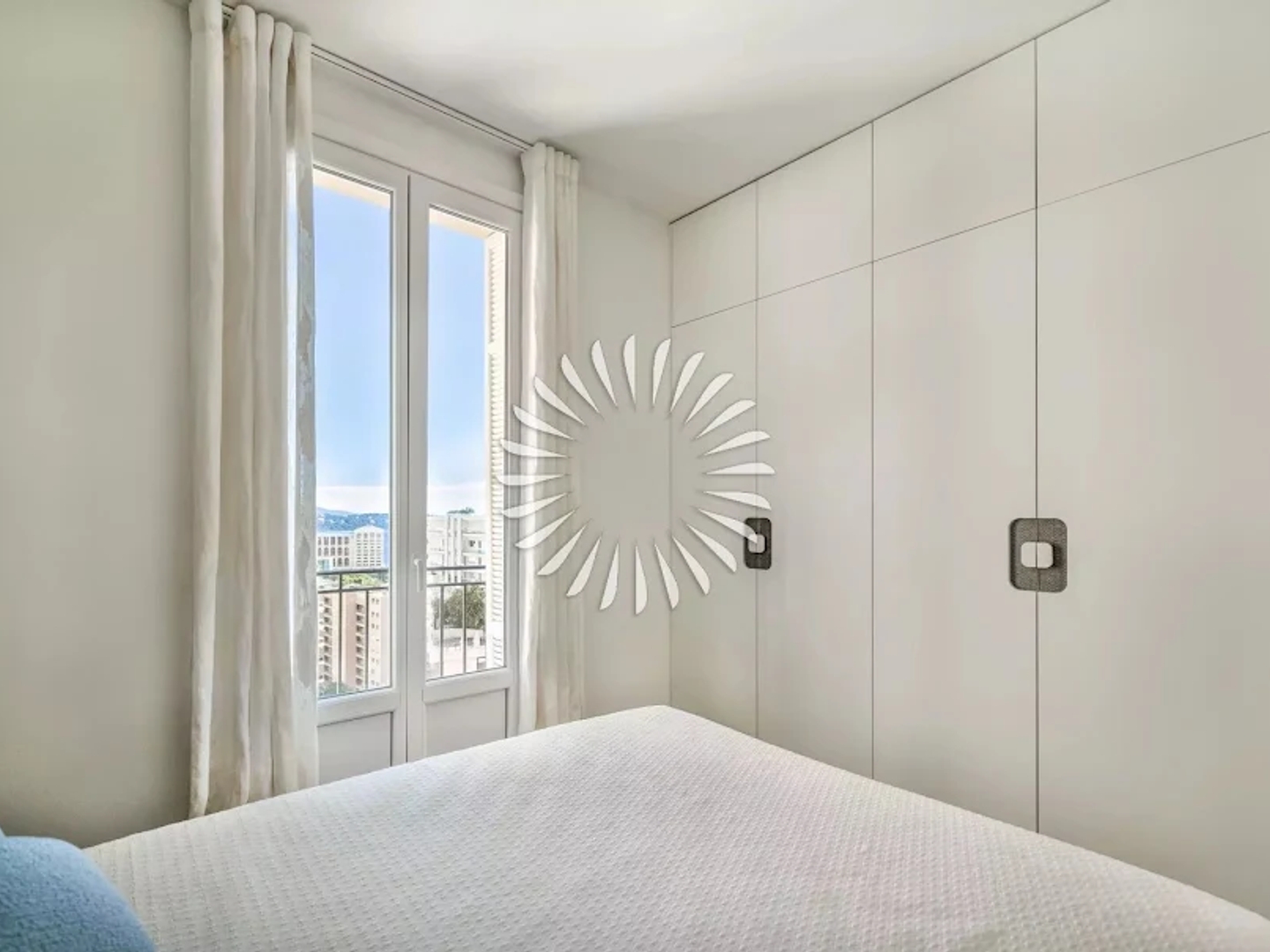 Appartement à vendre - 2 pièces - 56m2 - Monaco (98000)