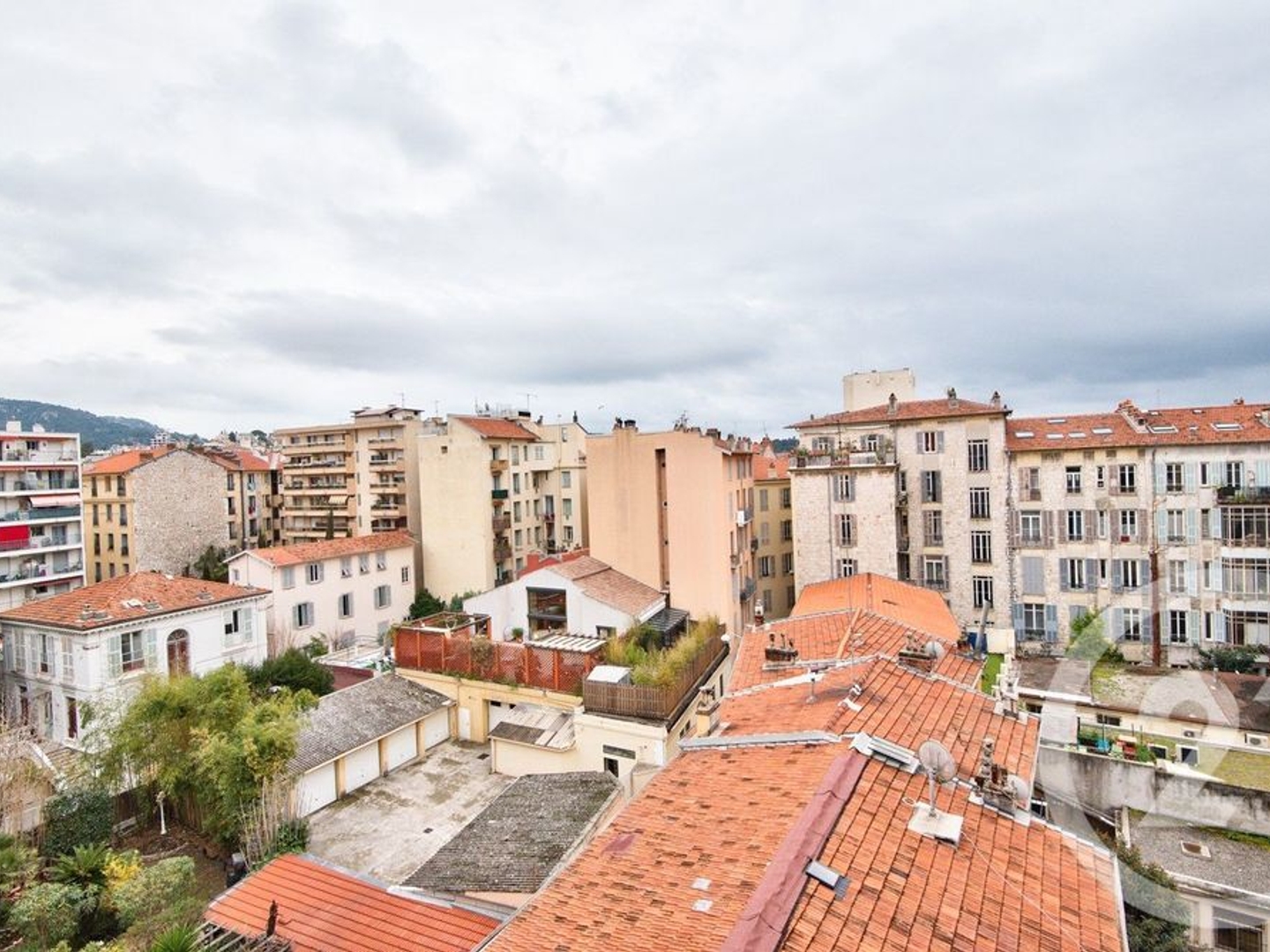 Appartement à vendre - 3 pièces - 85m2 - Nice (06000)