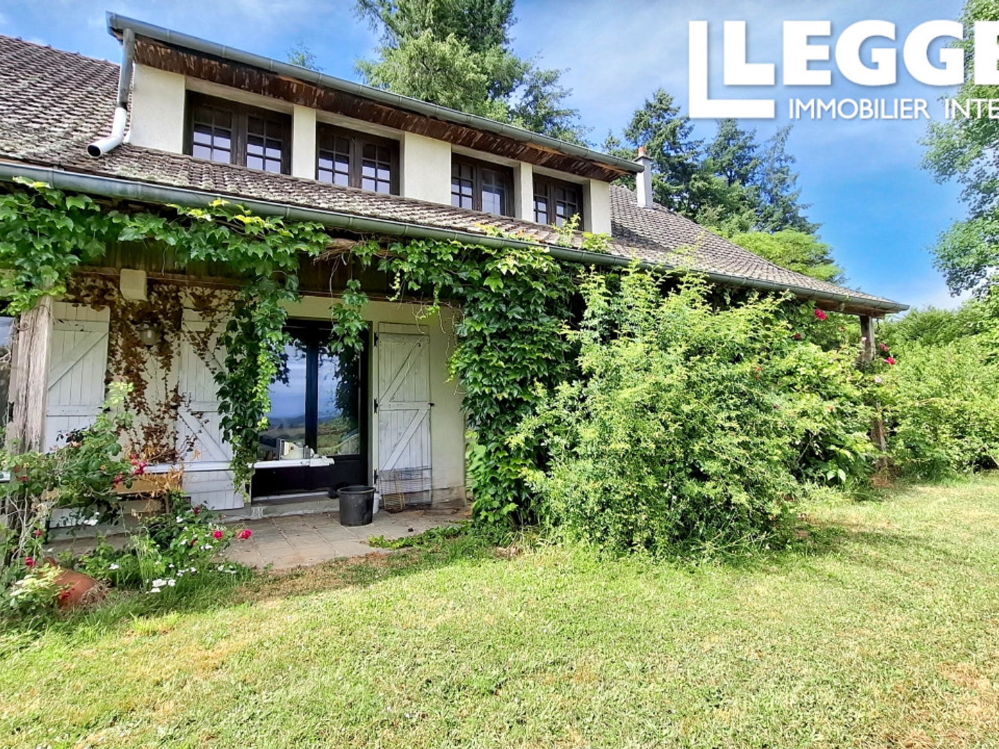 Magasin à vendre - Saint-Léonard-De-... (87400)