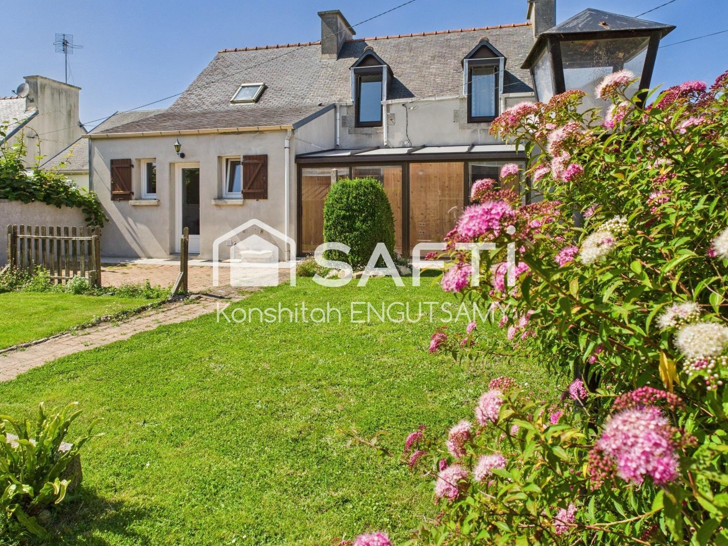Maison de 79m² sur un terrain clos de 271m², 3 chambres, proximité bourg et plages