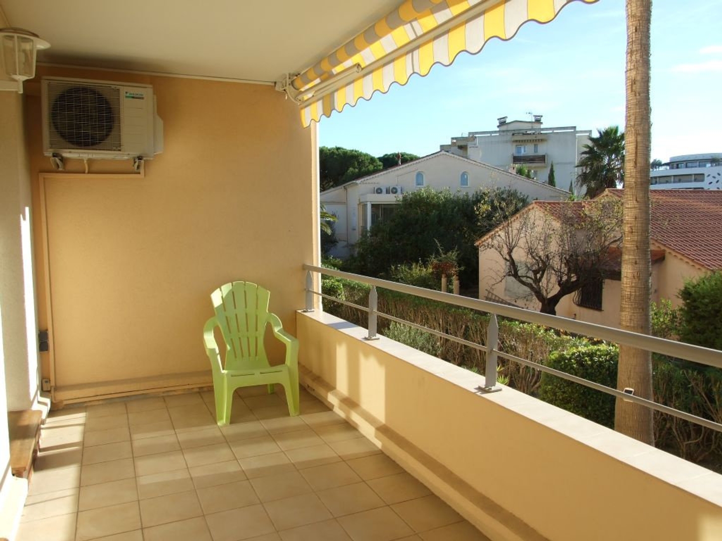 Appartement à vendre - 2 pièces - 51m2 - Fréjus (83600)