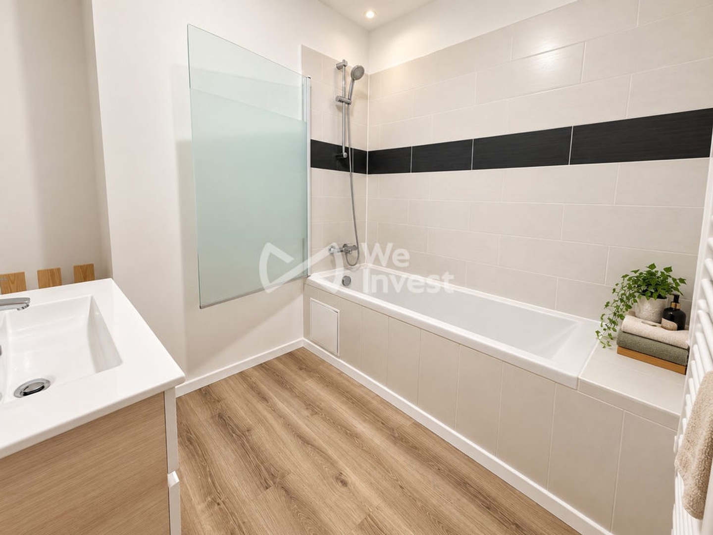 Appartement 4 pièces rénové  89 m²  3 chambres  ext