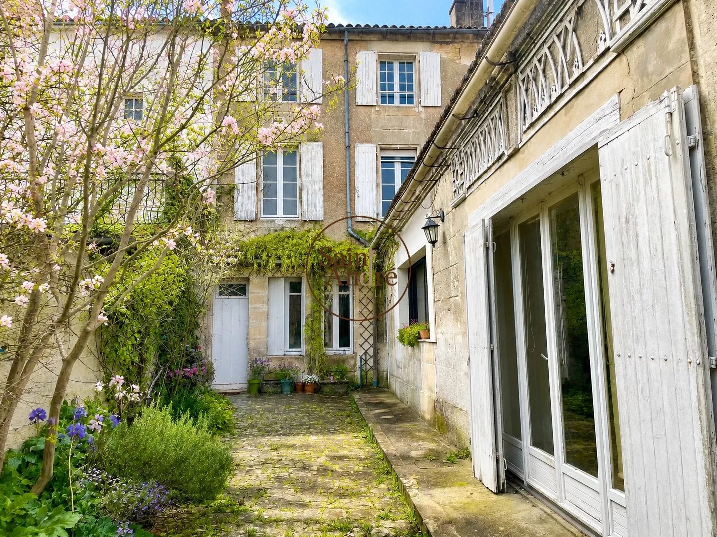 Maison 7 pièces 200 m²