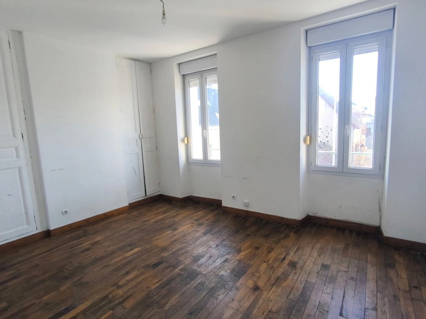 Immeuble à vendre - 26 pièces - 535m2 - Vierzon (18100)