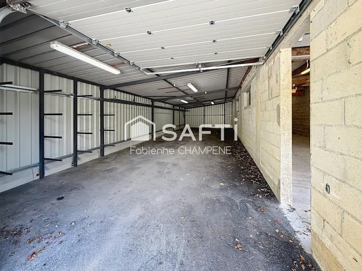 Parking / garage / box à vendre - 1188m2 - Le Chateley (39230)