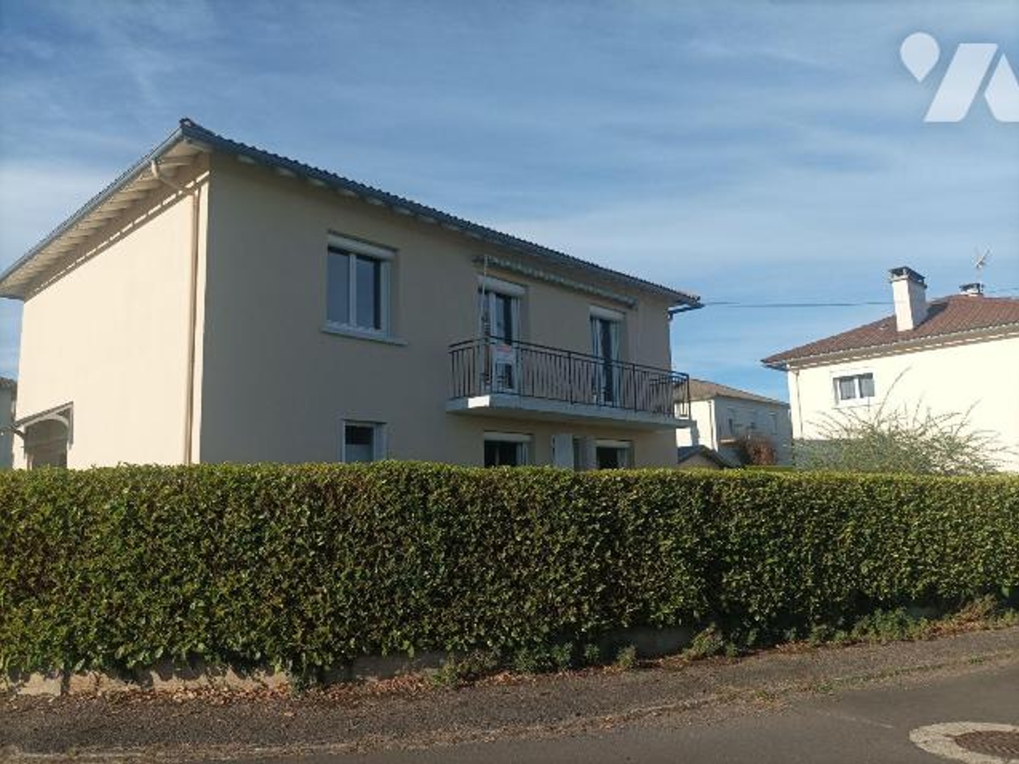 Maison à vendre - 6 pièces - 108m2 - Pleaux (15700)