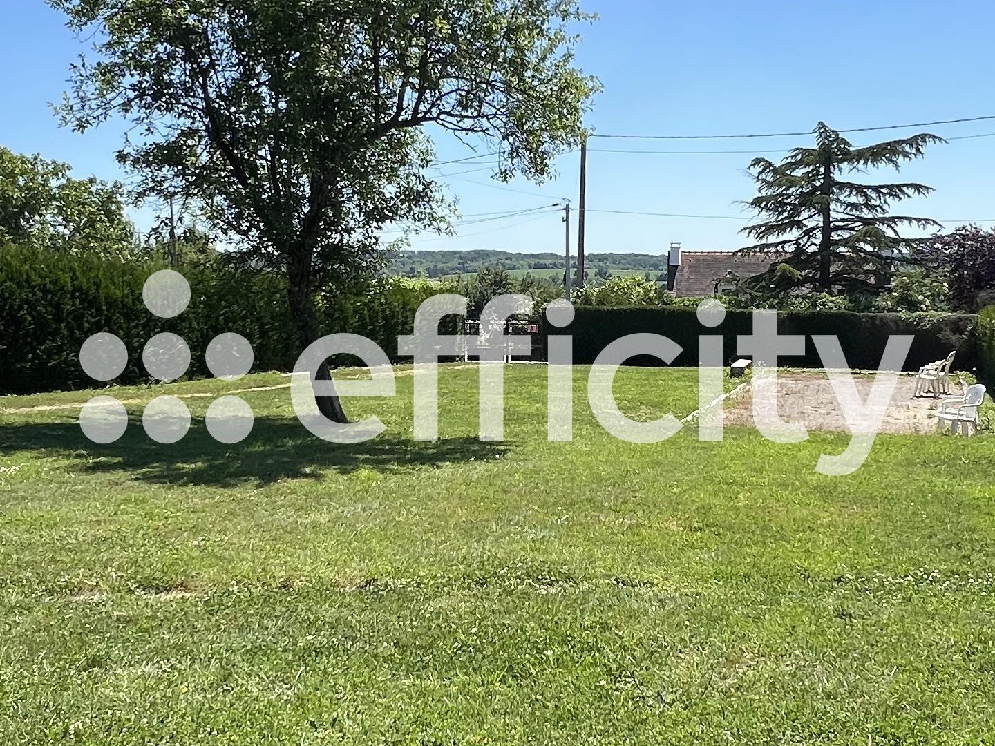 Terrain 1144 m²