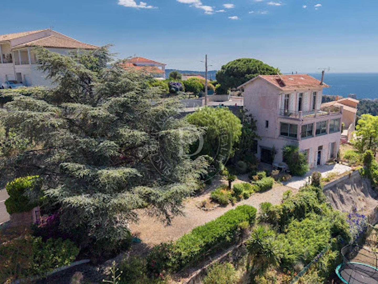 Villa 6 pièces 181 m²