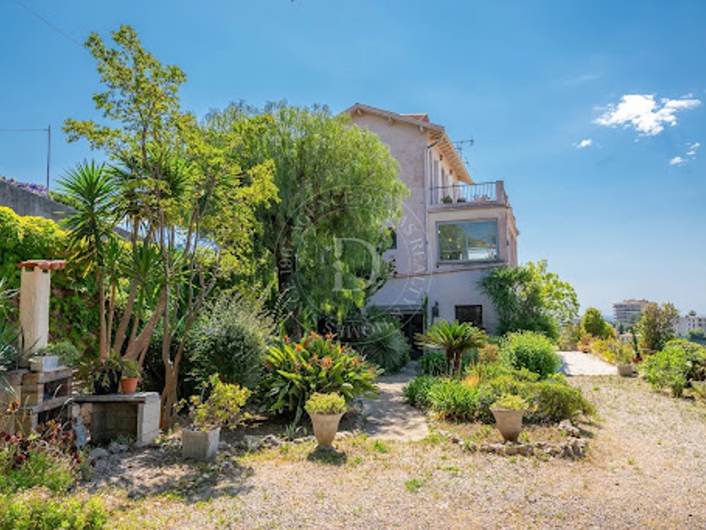 Maison à vendre - 6 pièces - 181m2 - Nice (06200)