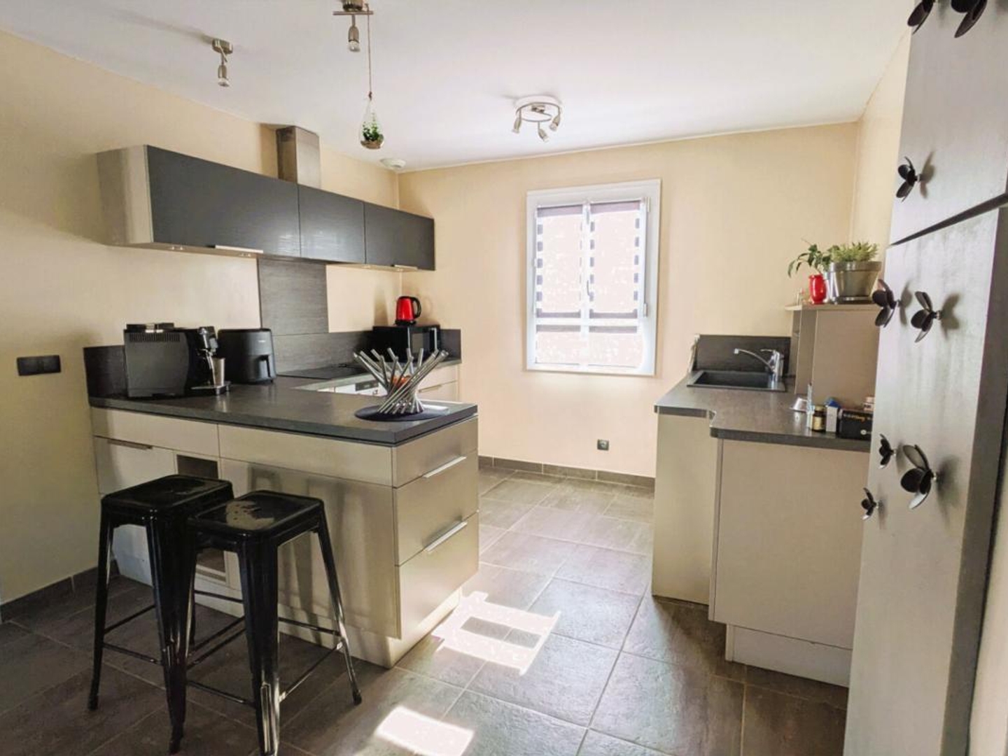 Maison à vendre - 4 pièces - 120m2 - Gréoux-Les-Bains (04800)