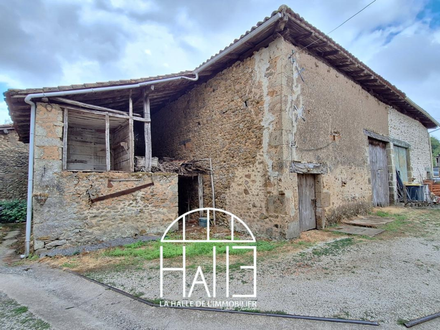 Maison à vendre - 4 pièces - 143m2 - Pressignac (16150)