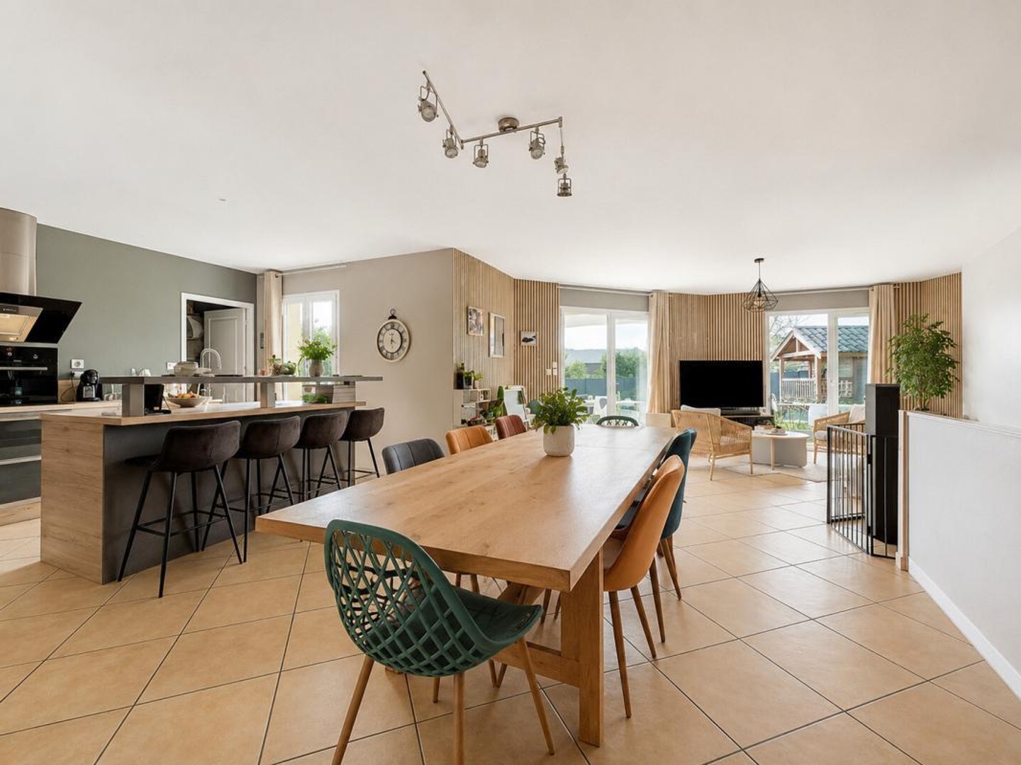 Maison à vendre - 6 pièces - 127m2 - Charnay-Lès-Mâcon (71850)