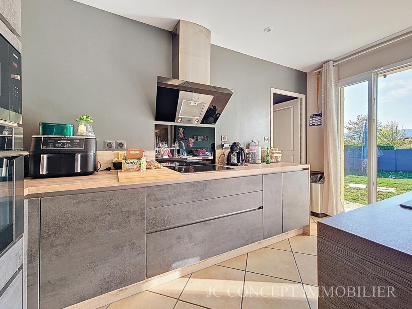 Maison à vendre - 6 pièces - 127m2 - Charnay-Lès-Mâcon (71850)