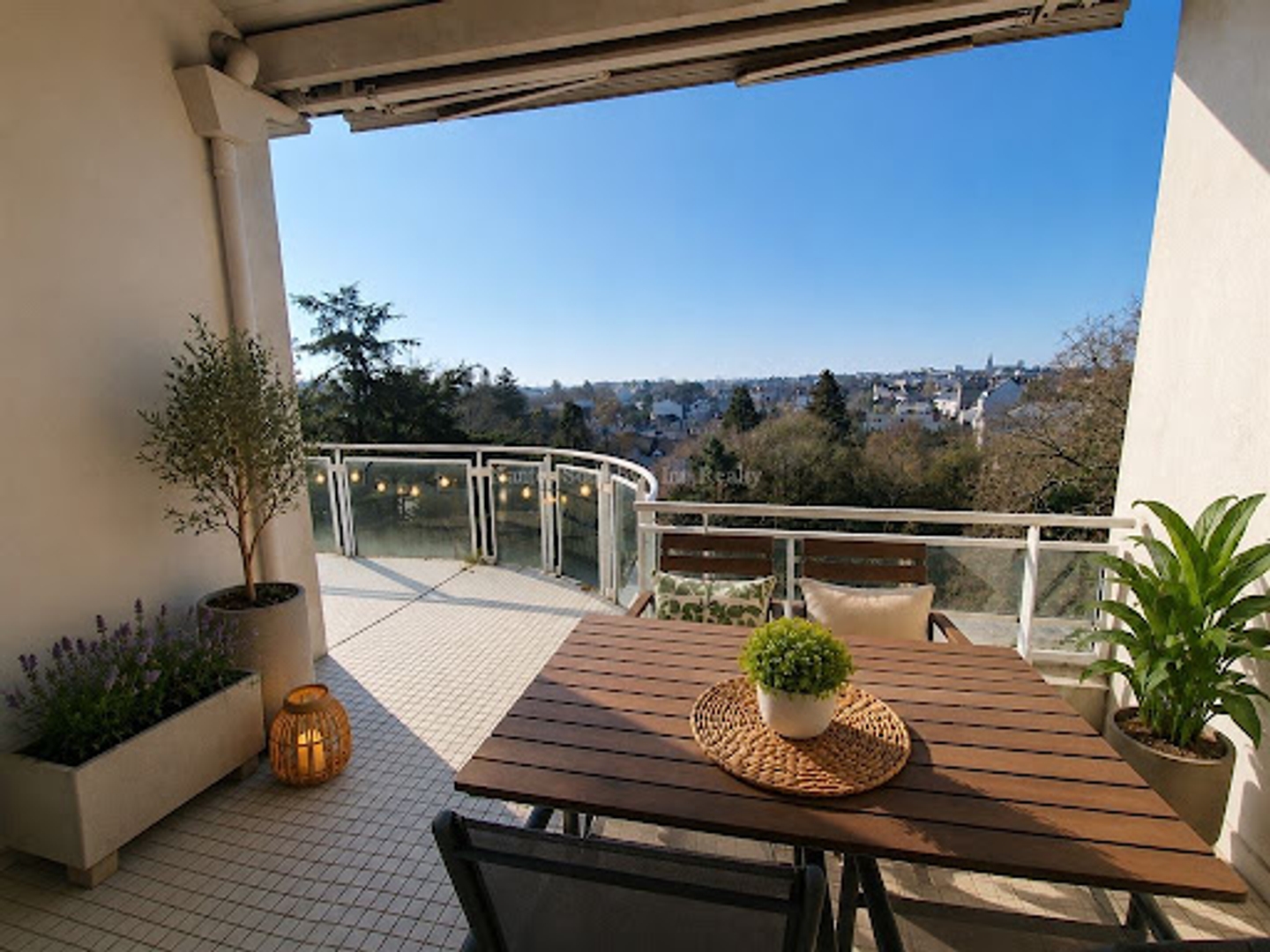 Appartement 4 pièces 163 m²