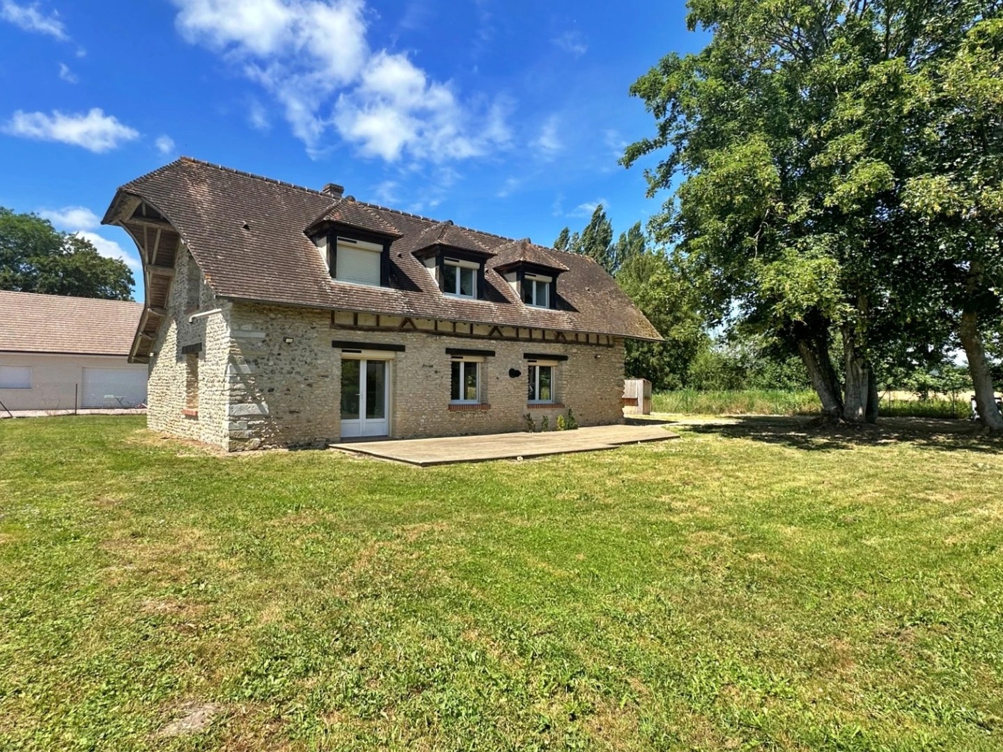 Maison à vendre - 5 pièces - 117m2 - Hardencourt-Cocherel (27120)