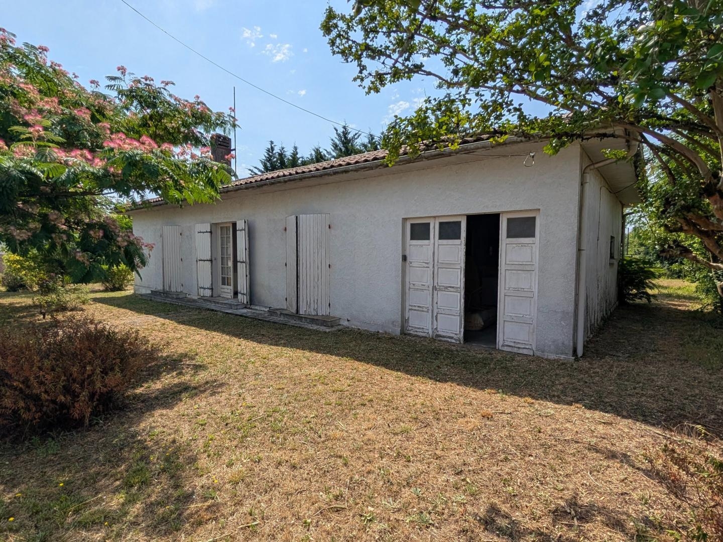 Maison à rénover , plain pied , centre ville