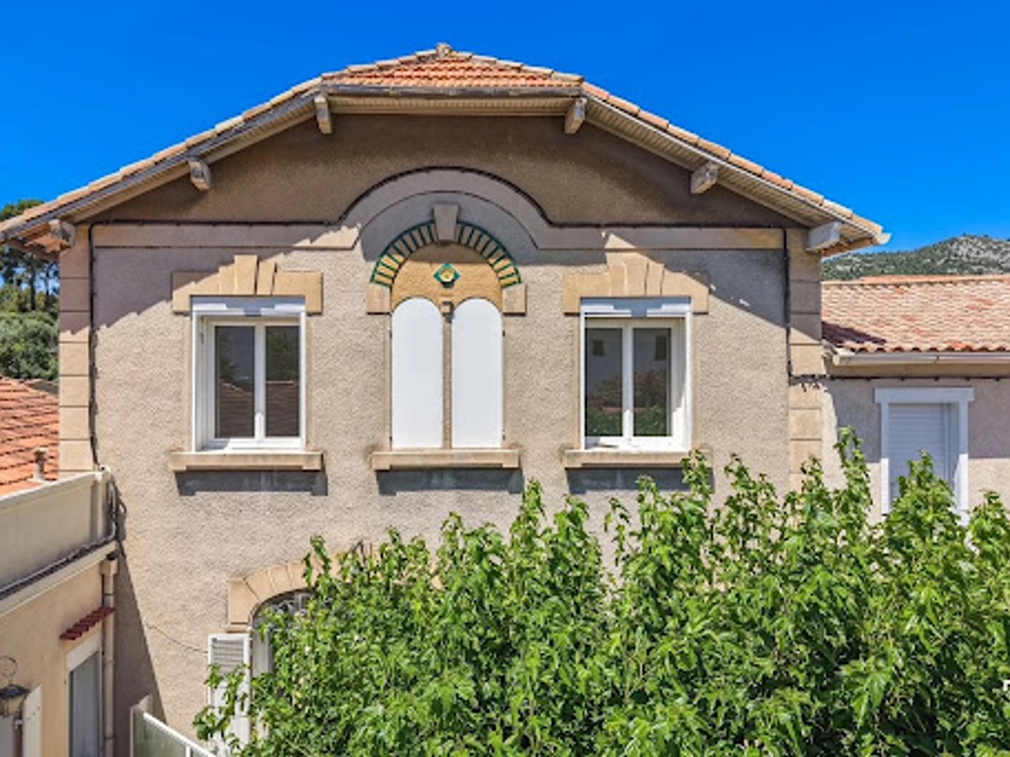 Maison à vendre - 4 pièces - 155m2 - Marseille 11e (13011)