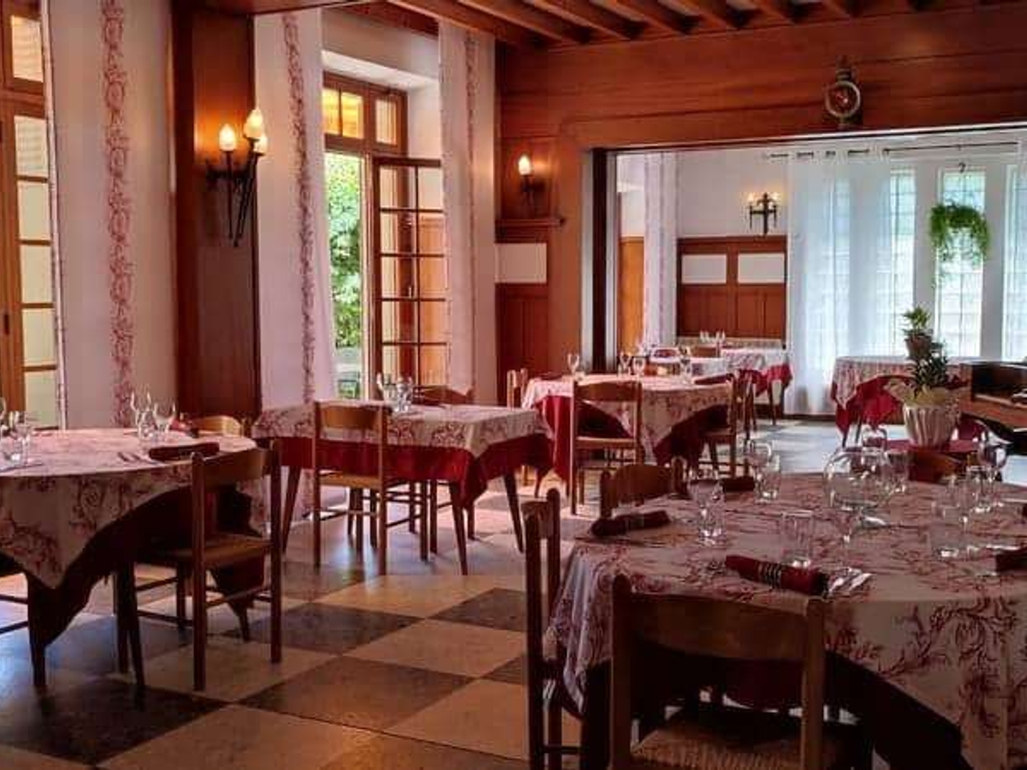A vendre hôtel restaurant à Ceilhes-et-Rocozels