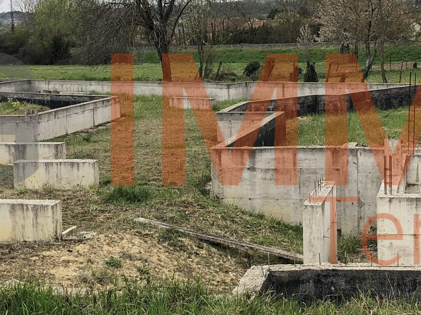 Terrain 2984 m²