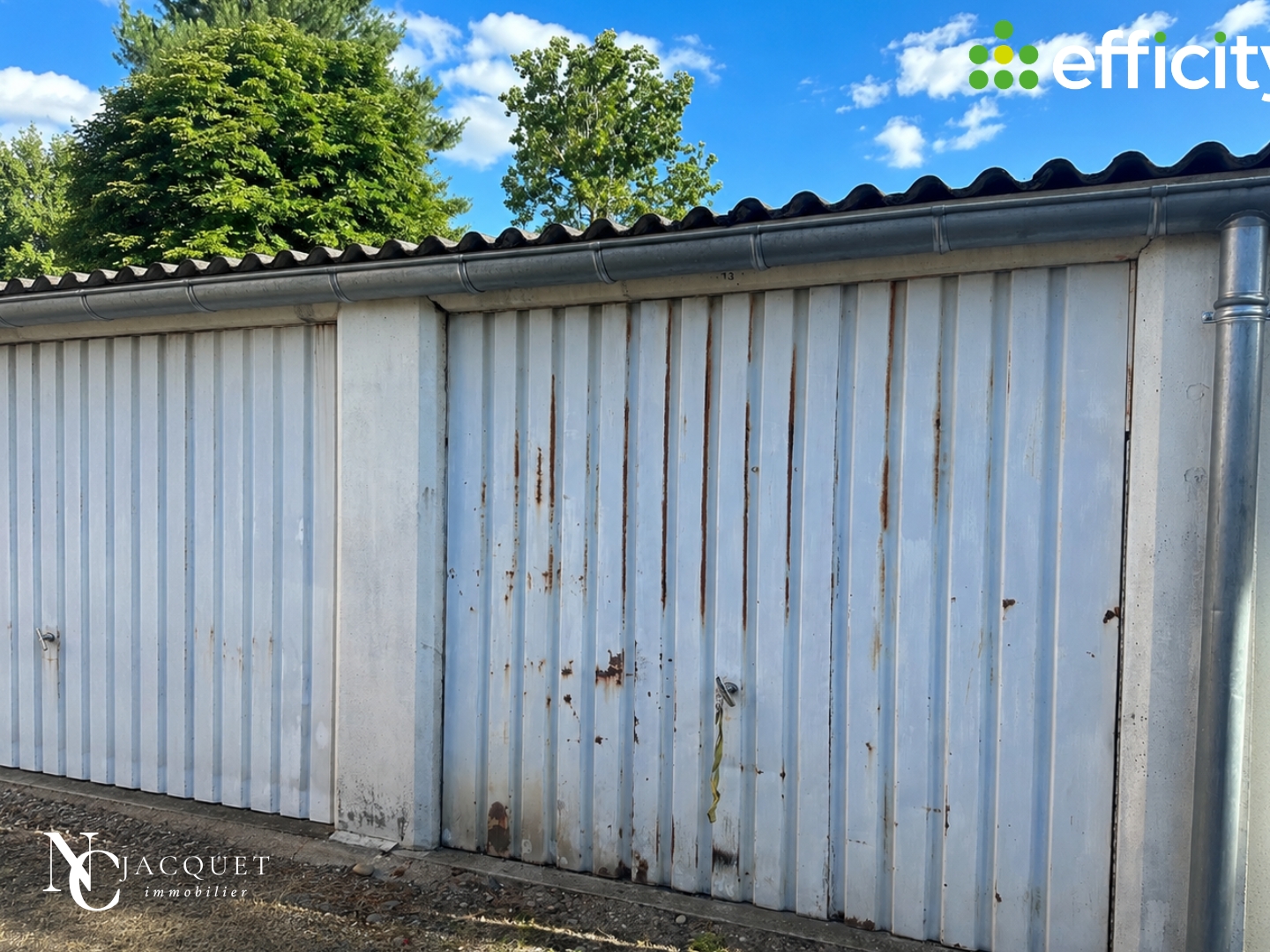 Parking / garage / box à vendre - 13m2 - Villefranche-Sur-... (69400)
