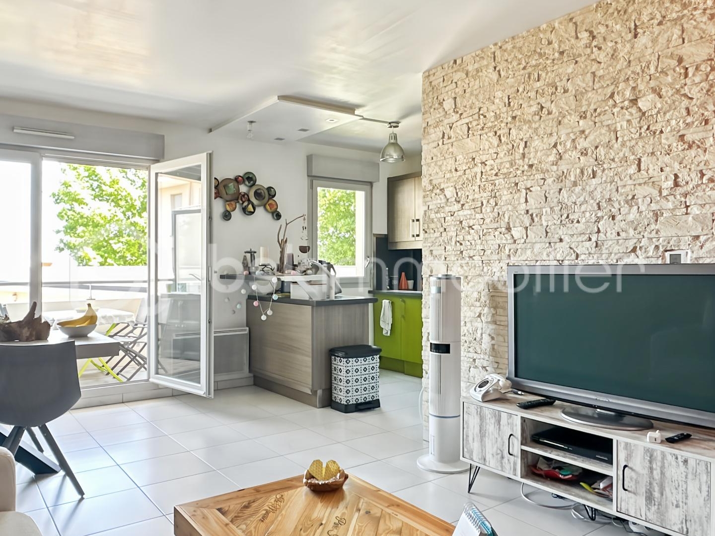 Appartement à vendre - 2 pièces - 49m2 - Combs-La-Ville (77380)