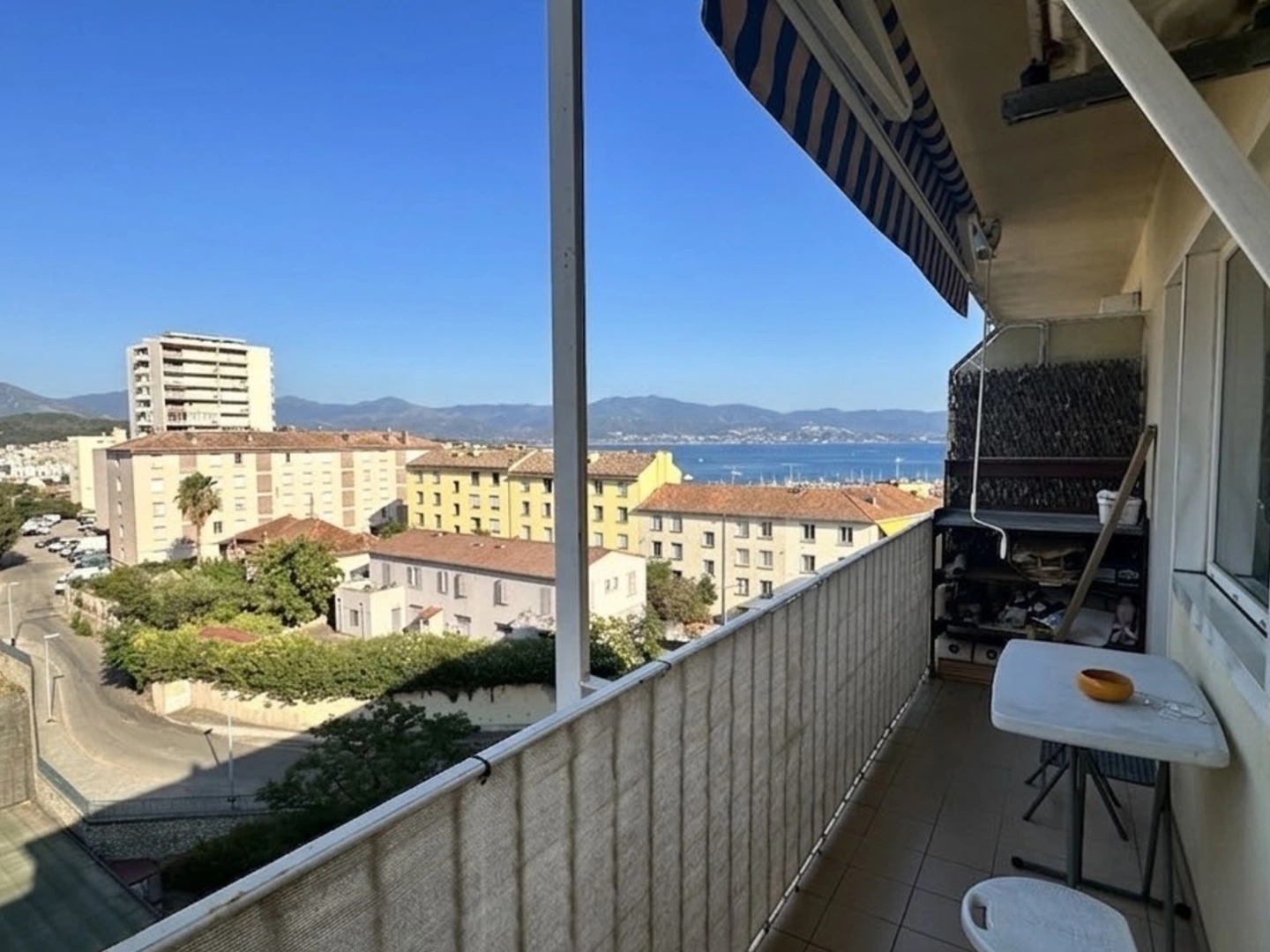 Appartement à vendre - 3 pièces - 72m2 - Ajaccio (20000)