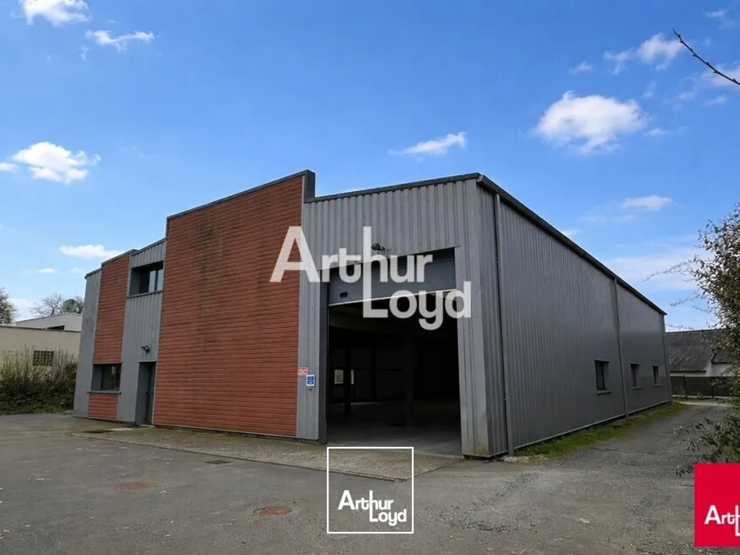 Bâtiment indépendant qualitatif à moins de 10 minutes de Rennes