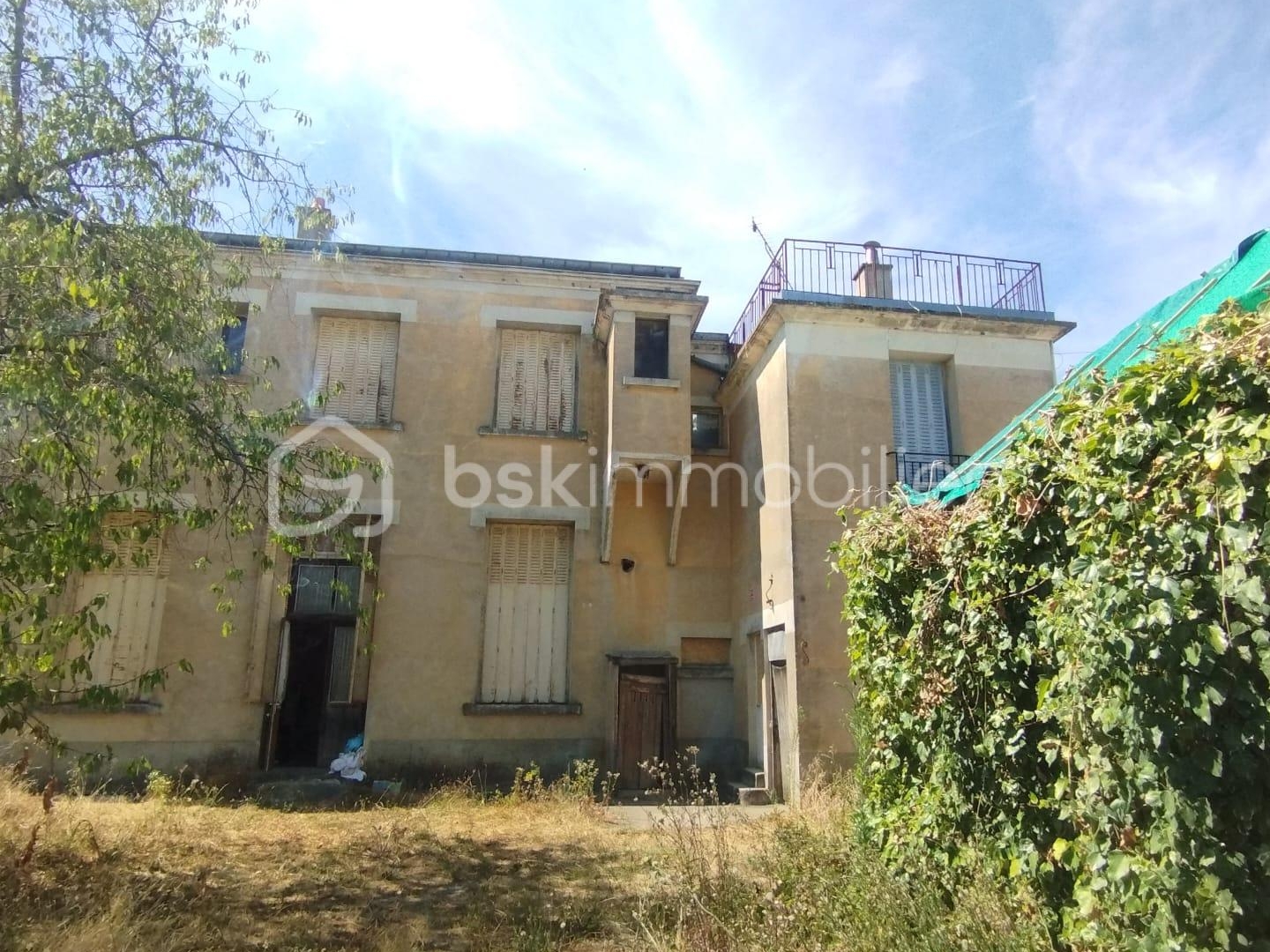 Immeuble 12 pièces 300 m²