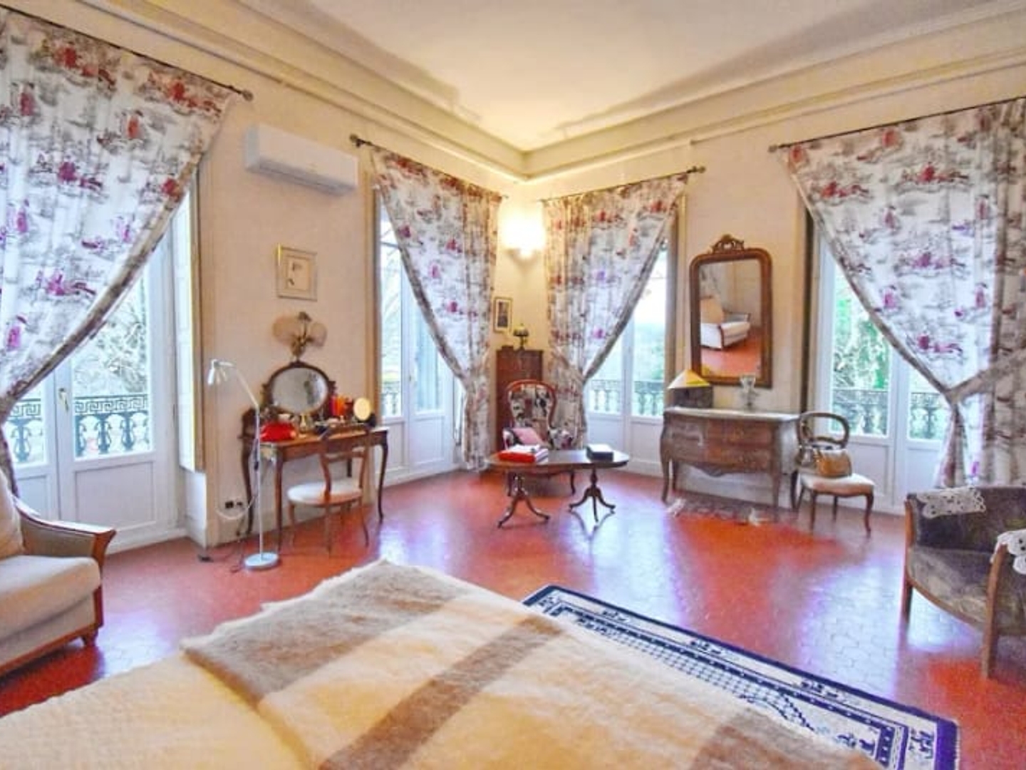 Appartement à vendre - 6 pièces - 270m2 - Bédarieux (34600)