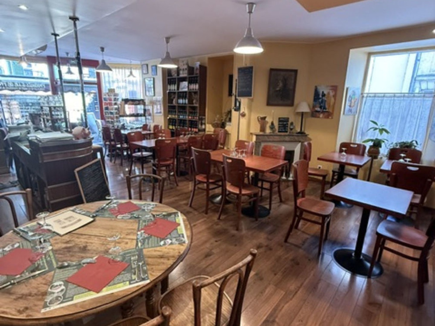 Magasin à vendre - 100m2 - Provins (77160)