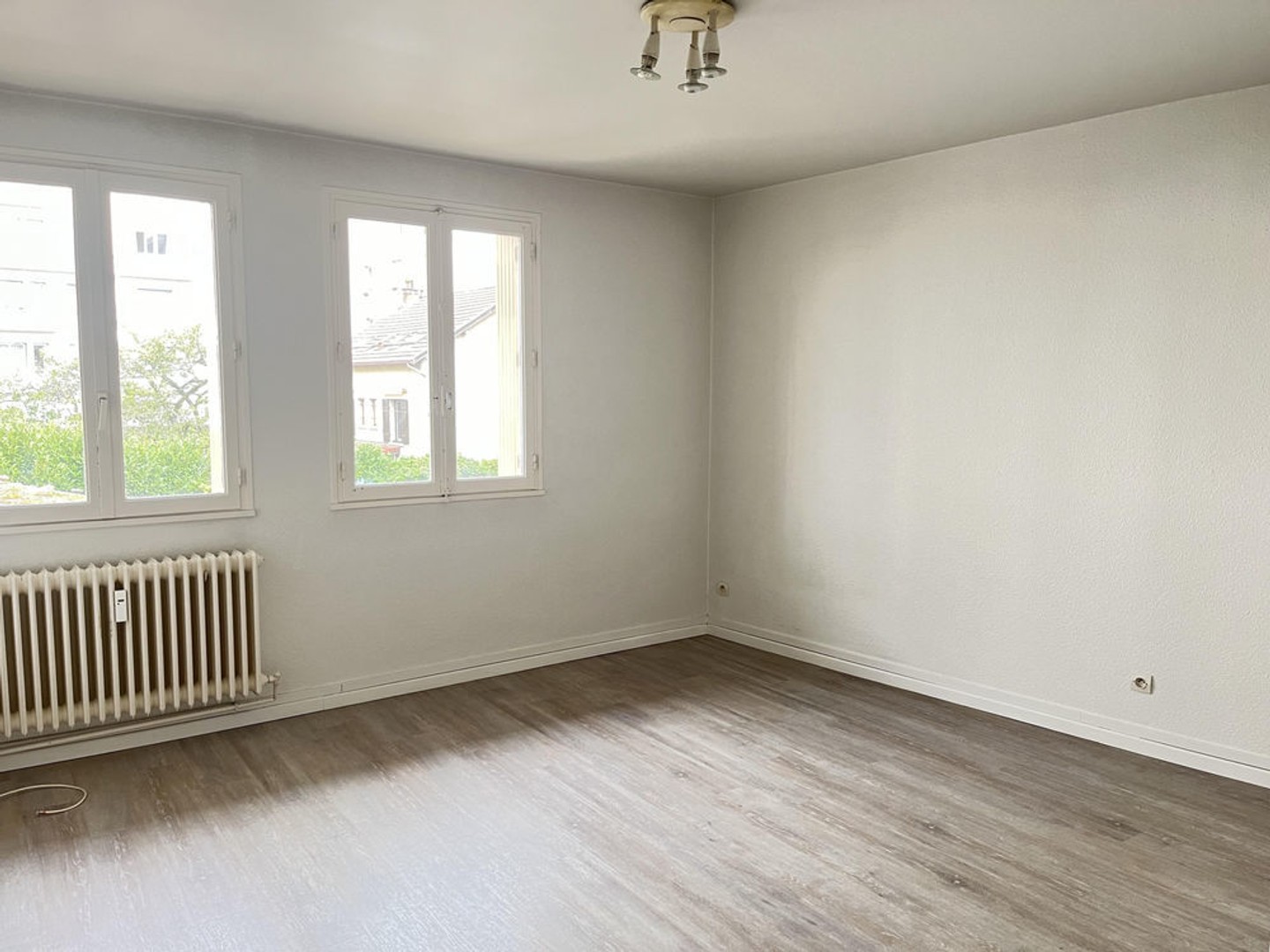 GRAND T2 LUMINEUX RUE DUPLOYE